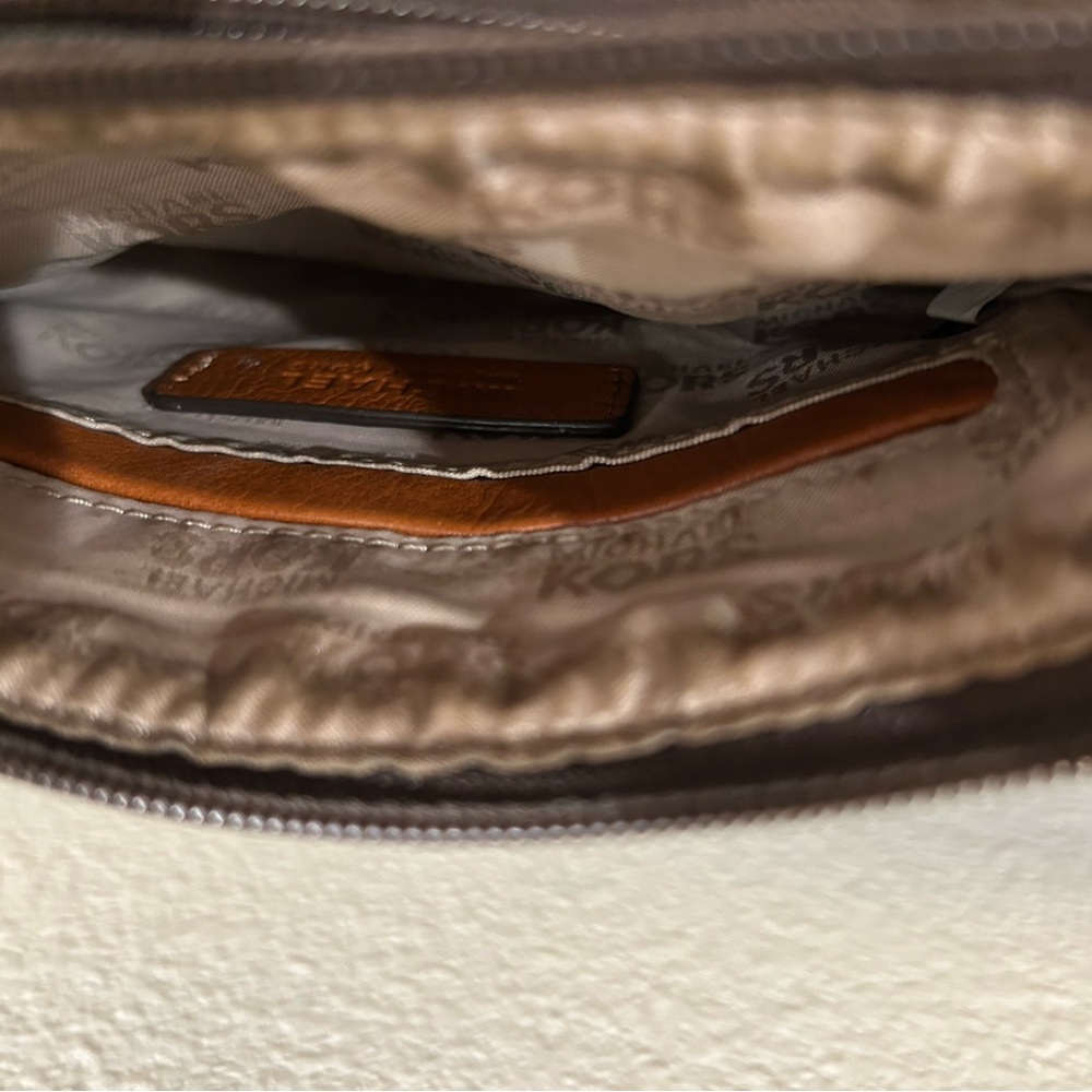 Michael Kors Signature Brown Logo Bag - Picture 7 of 13